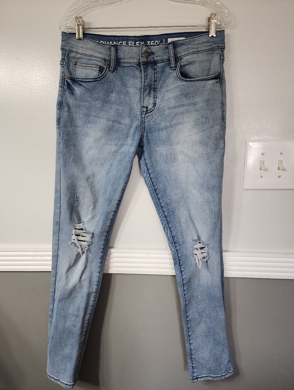 Arizona Jean co. Advanced Flex 360 Light Blue Ripped Women's Jeans